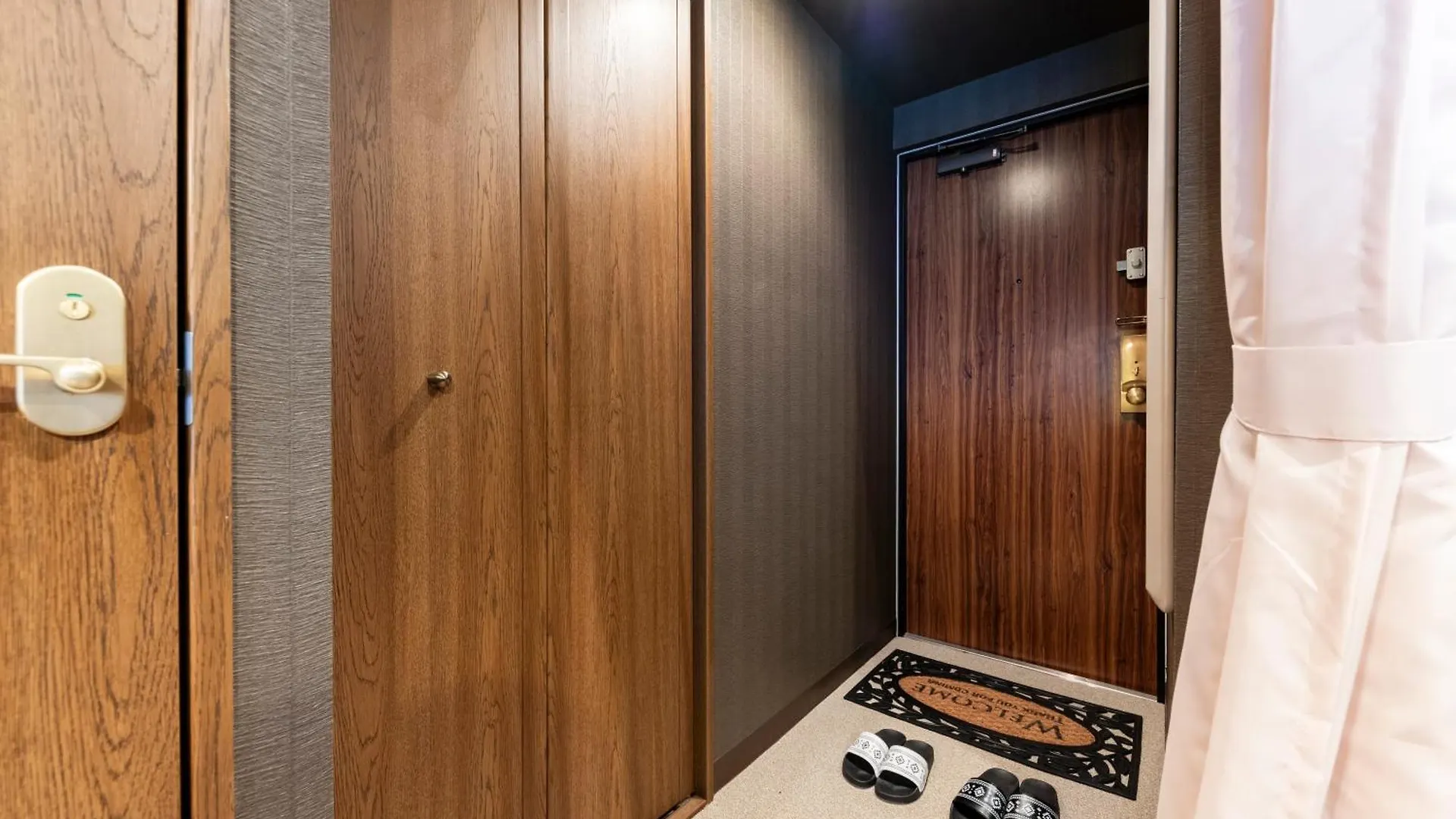 Few Days Condominium 205 札幌市 日本