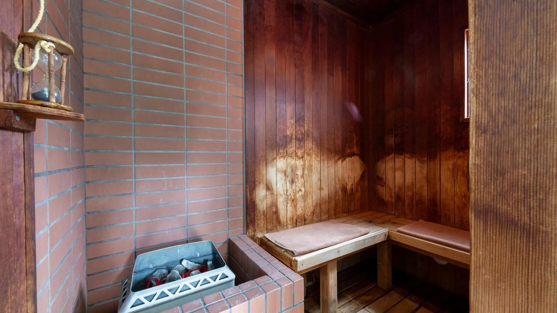 Few Days Condominium 205 札幌市 アパート